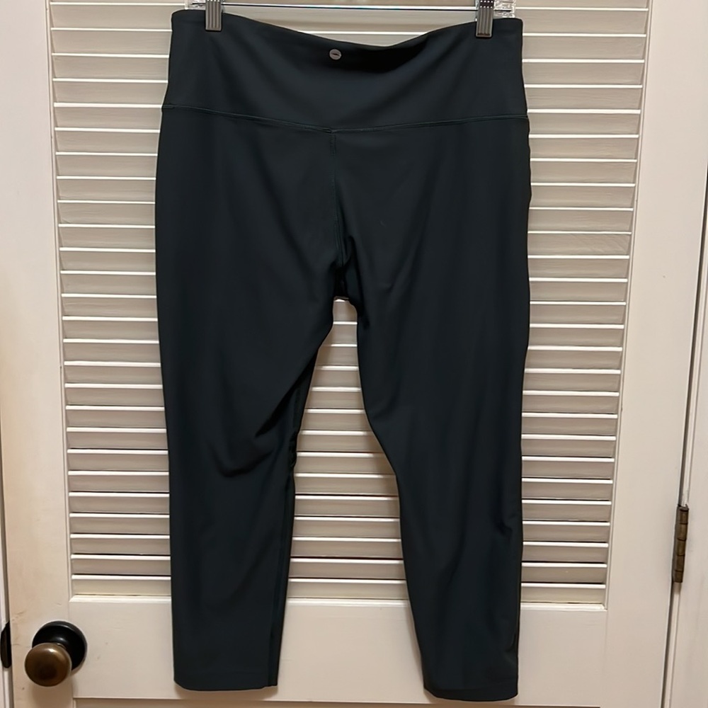 Avia Athletic Leggings / Joggers / Exercise / Running Pants in Green, Size Large - Picture 9 of 15